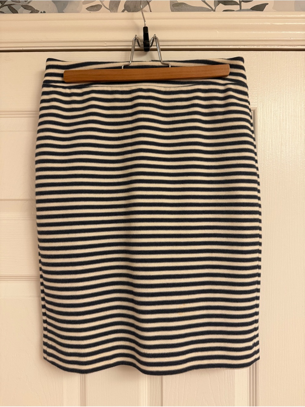 Ann Taylor Navy and White Striped Pencil Skirt